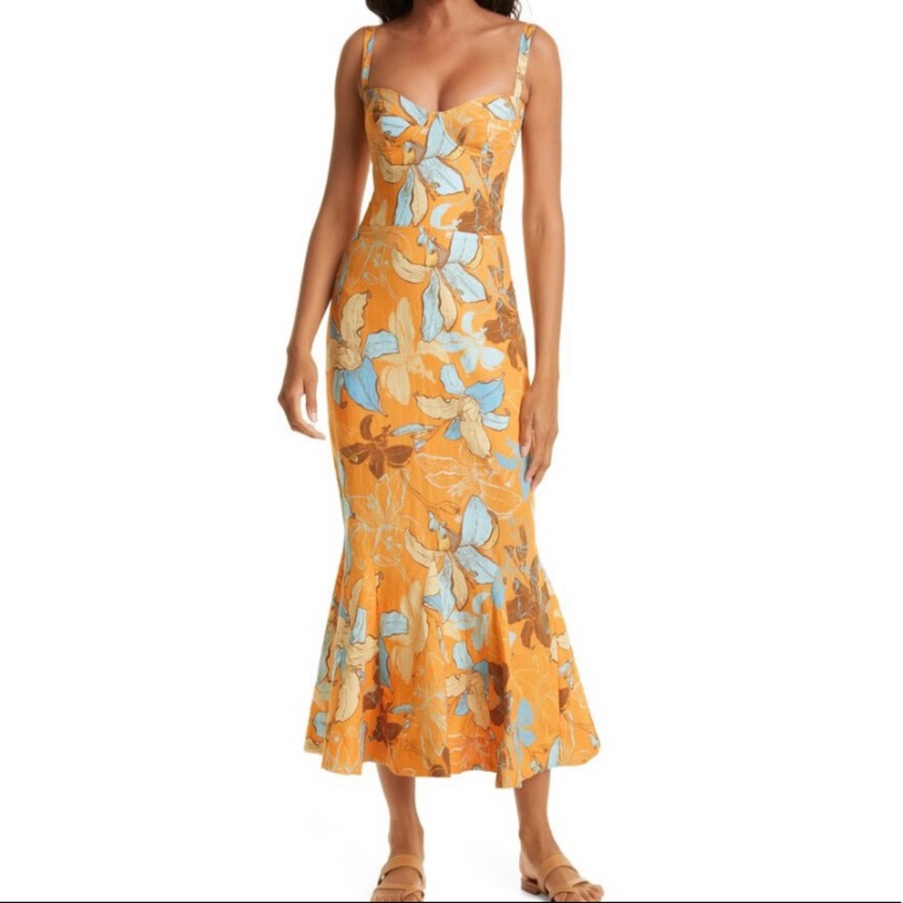 NWOT: Isla & White Floral Agwe Dress in Orange Lillies